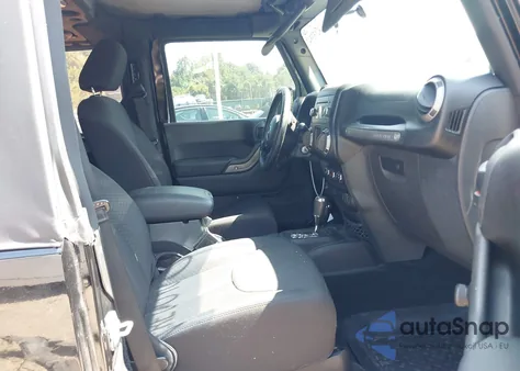 2013 Jeep Wrangler Sport z USA, uszkodzony, nr VIN 1C4AJWAG5DL665965